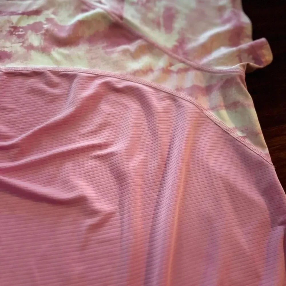 Nike Women's Pink and White T-shirt